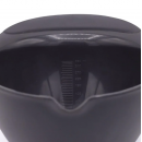 Парикмахерская миска Beauty Tools для окрашивания волос, масок, краски пластиковая с прорезиненной ручкой, дном, 330 мл черная Парикмахерская миска Beauty Tools для окрашивания волос, масок, краски пластиковая с прорезиненной ручкой, дном, 330 мл черная
